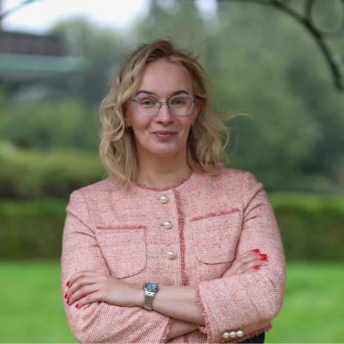Anna Bart | ChangeAwards.co